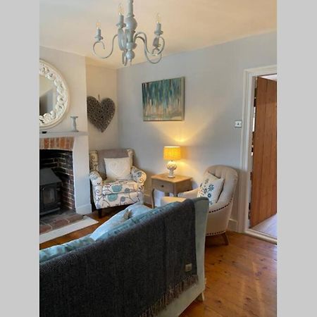 Angel Cottage, Boxgrove, Chichester - Relax And Unwind 外观 照片