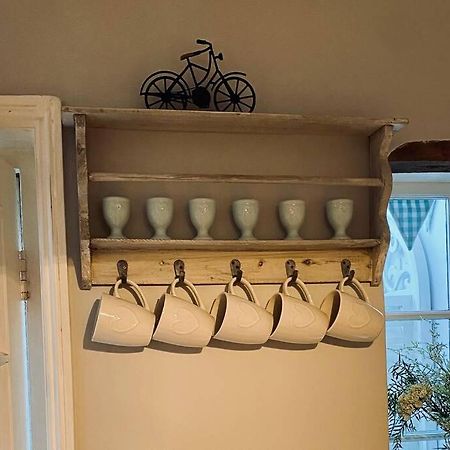 Angel Cottage, Boxgrove, Chichester - Relax And Unwind 外观 照片