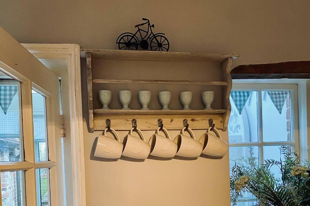 Angel Cottage, Boxgrove, Chichester - Relax And Unwind 外观 照片